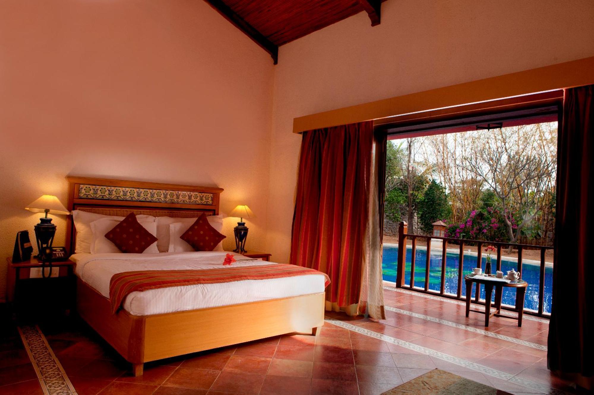 Lagoon Bay Hotel At Leonia Secundurabad Exterior foto
